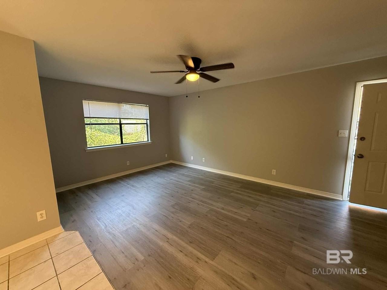 500 Grant St #A104 - Photo 5 of 19