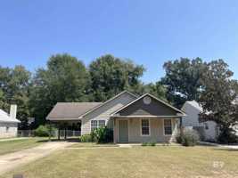 featured image of 13 Burlington Dr