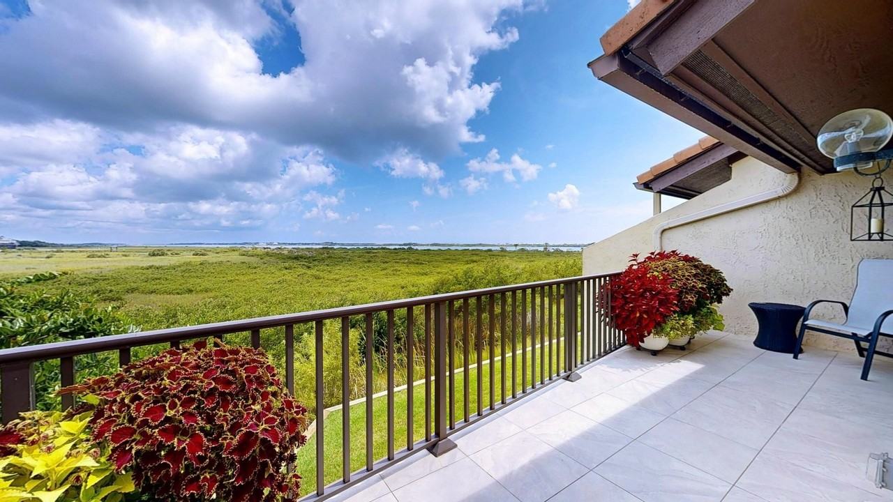 3431 Harbor Dr - Photo 4 of 50