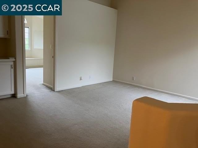 321 W Meadows Ln - Photo 4 of 5