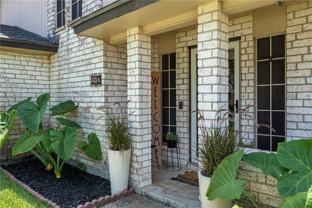 212 San Saba Dr - Photo 1 of 1