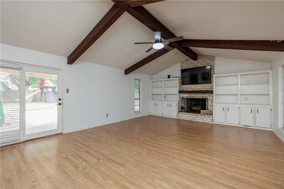 212 San Saba Dr - Photo 6 of 32