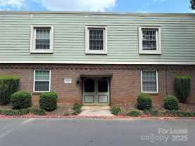 2632 Park Rd Apt F #F - Photo 1 of 1