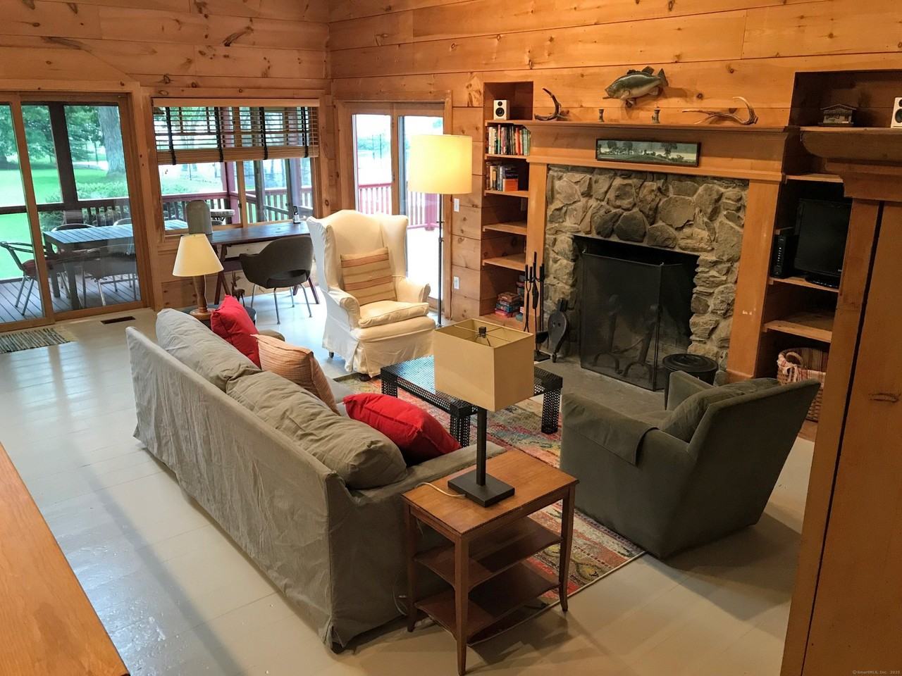 310 Twin Lakes Road - Photo 3 of 31