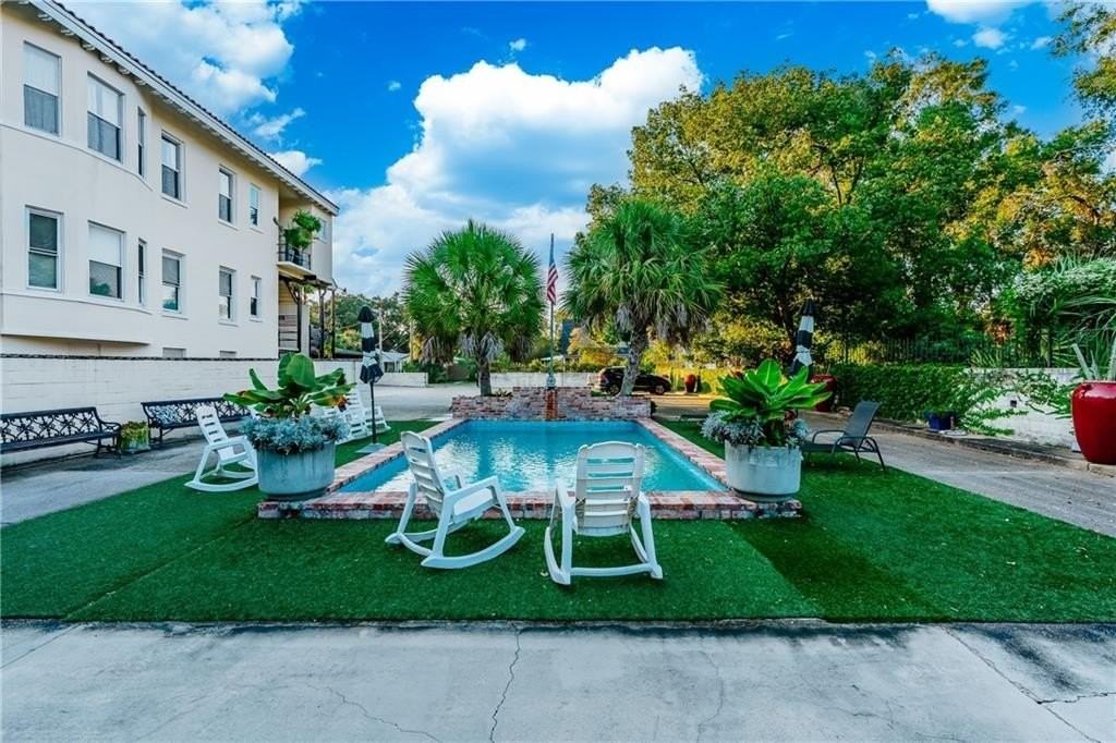 960 Government Street #C - Photo 6 of 42