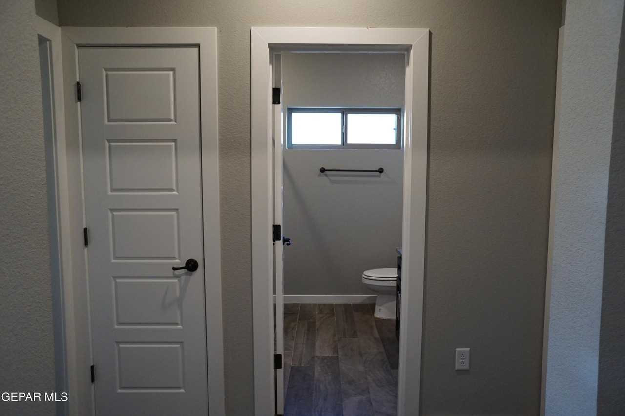 217 Ilchester Way - Photo 7 of 19