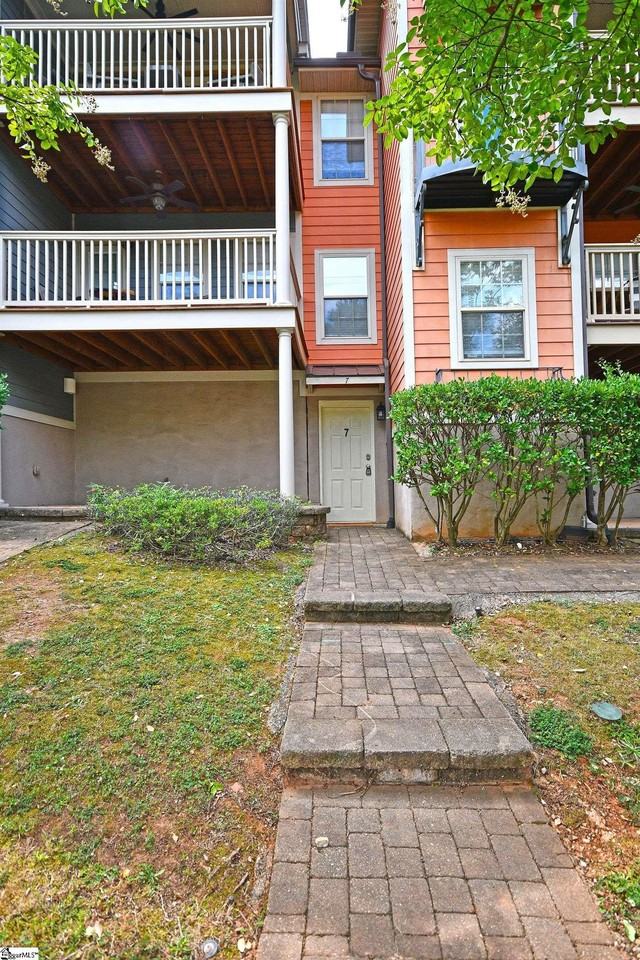 7 Hamilton Avenue - Photo 3 of 42