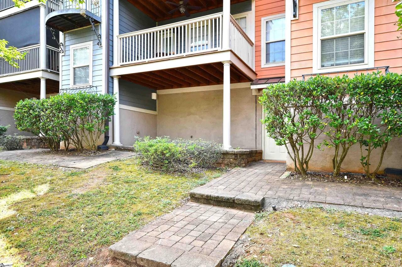 7 Hamilton Avenue - Photo 4 of 42