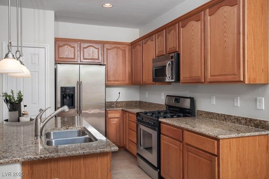 10548 Laurelwood Lake Ave - Photo 5 of 15