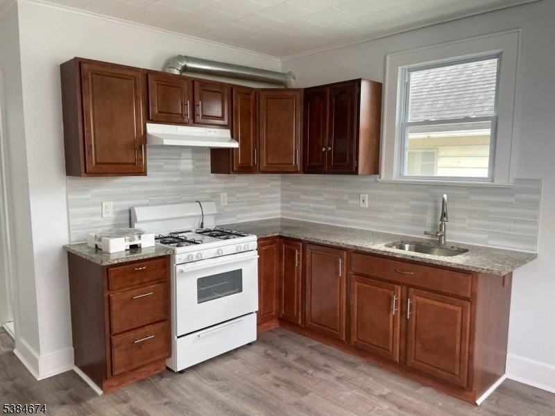 122 Westervelt Ave - Photo 5 of 6