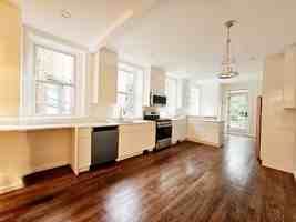 featured image of 1726 Beacon St #1726