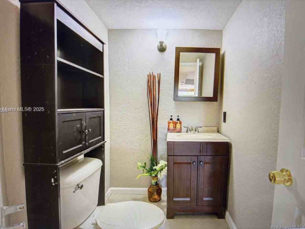 9953 Sw 147th Ct - Photo 4 of 6