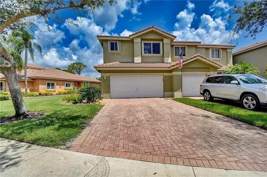 12625 Nw 56th St - Photo 2 of 29