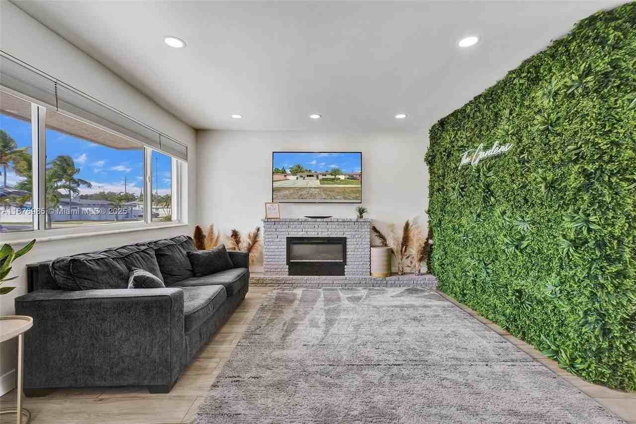 19625 North Miami Avenue #1 - Photo 7 of 47