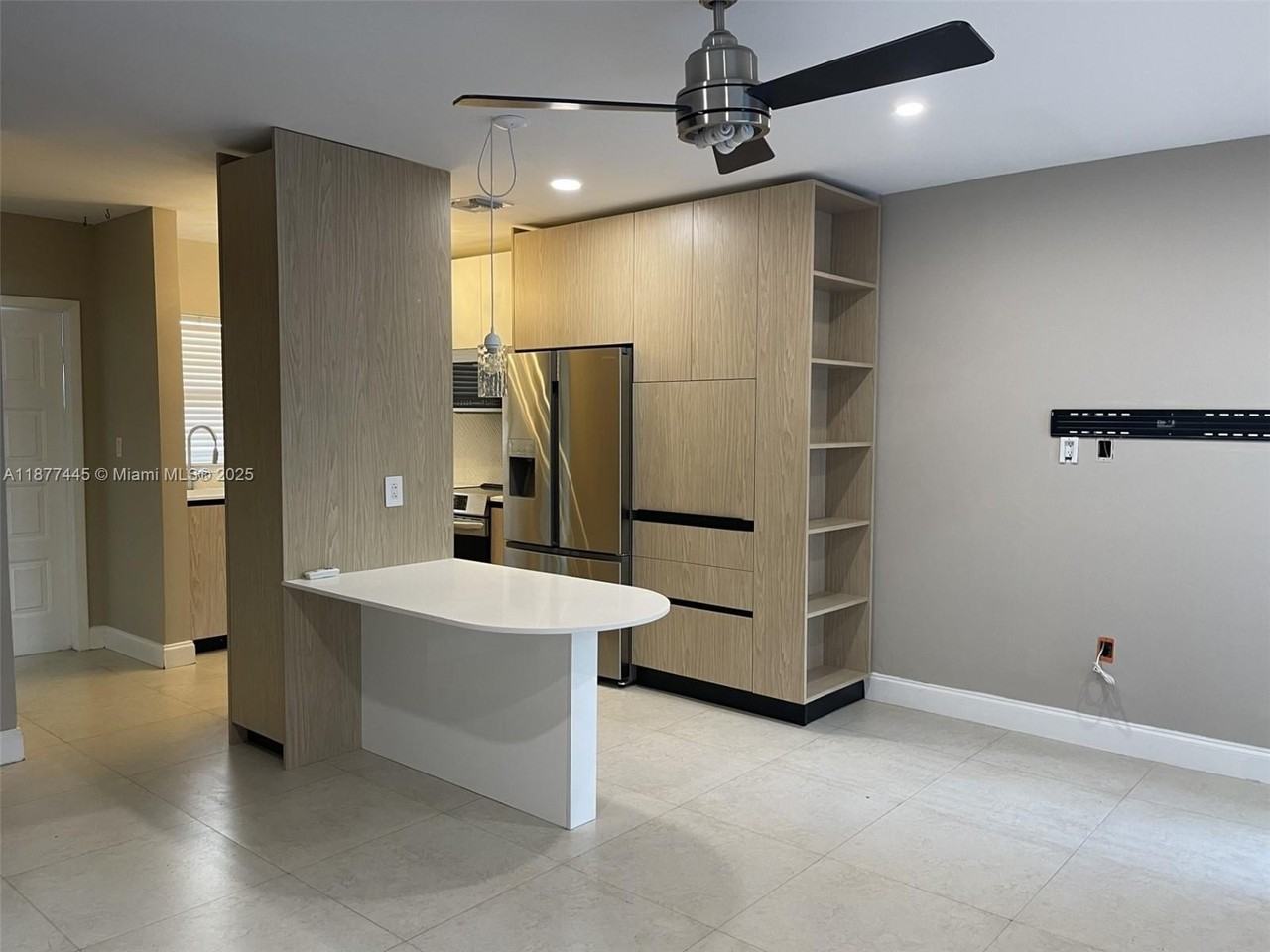 798 Crandon Blvd #29C