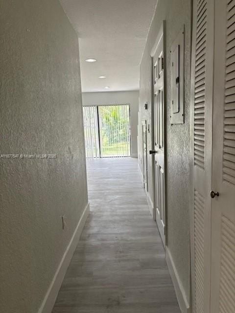 204 Palm Circle East - Photo 3 of 15