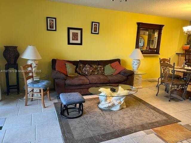 600 Uno Lago Dr #302 - Photo 4 of 11