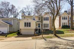 featured image of 564 Woodlyn Xing