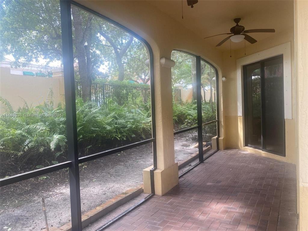 Passion Vine Cir - Photo 3 of 8