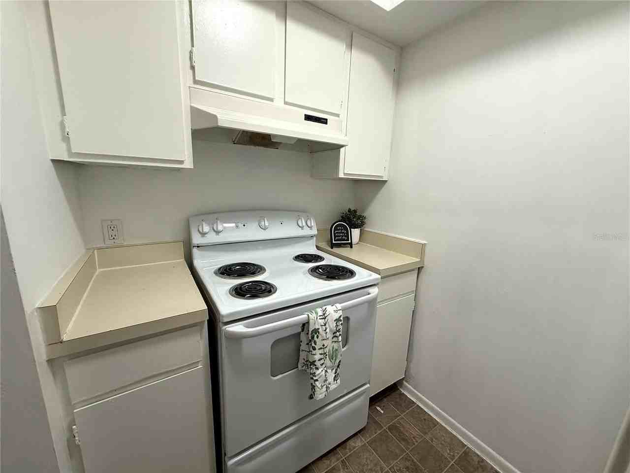 510 Sw 69th St #A - Photo 5 of 9