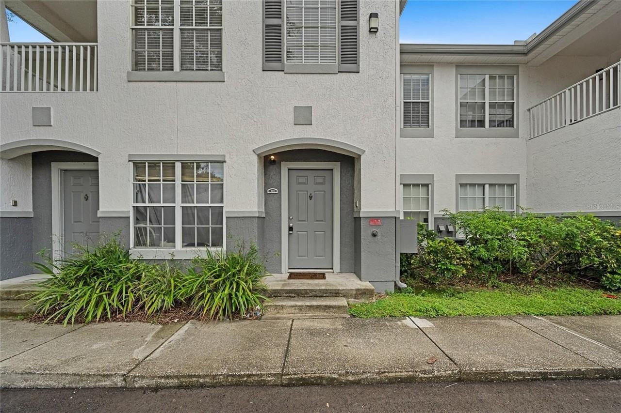 4360 S Kirkman Rd #4 - Photo 3 of 21