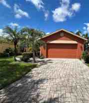 585 Grand Canal Dr - Photo 1 of 1