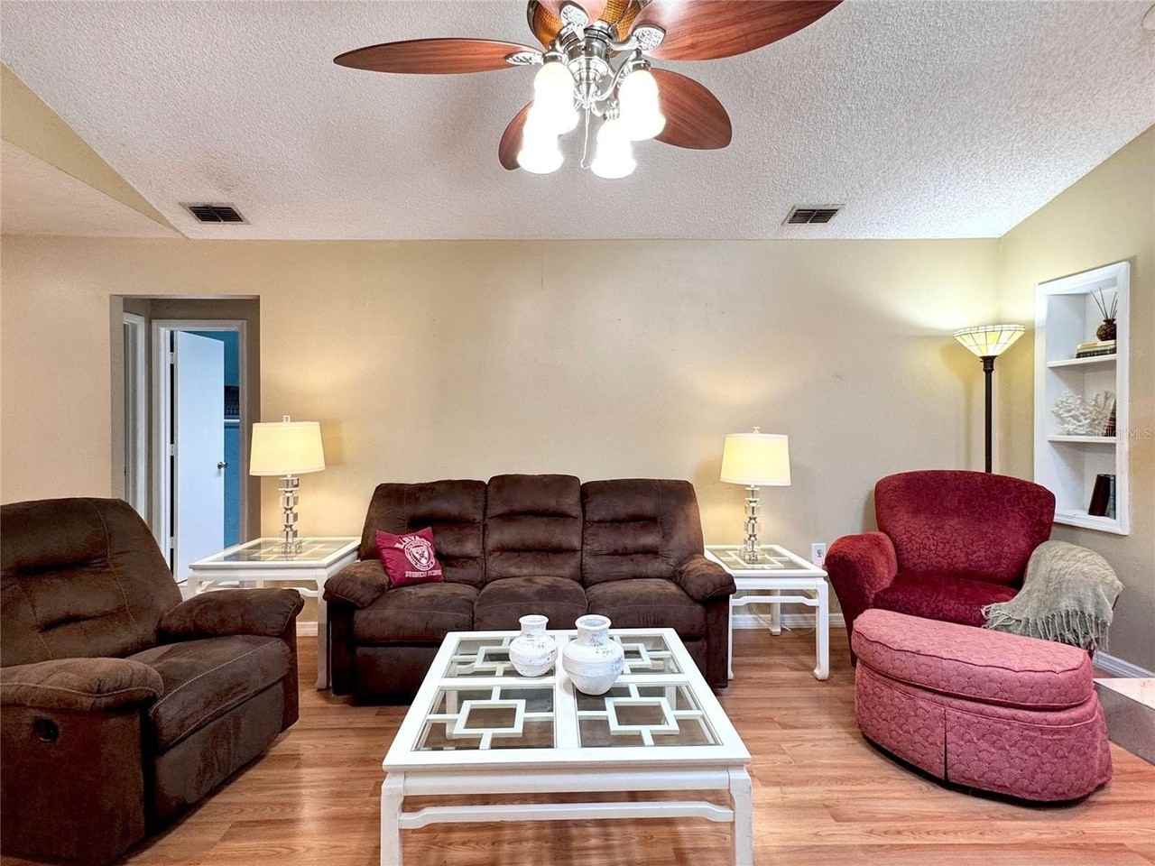 1135 Colony Arms Dr - Photo 6 of 25