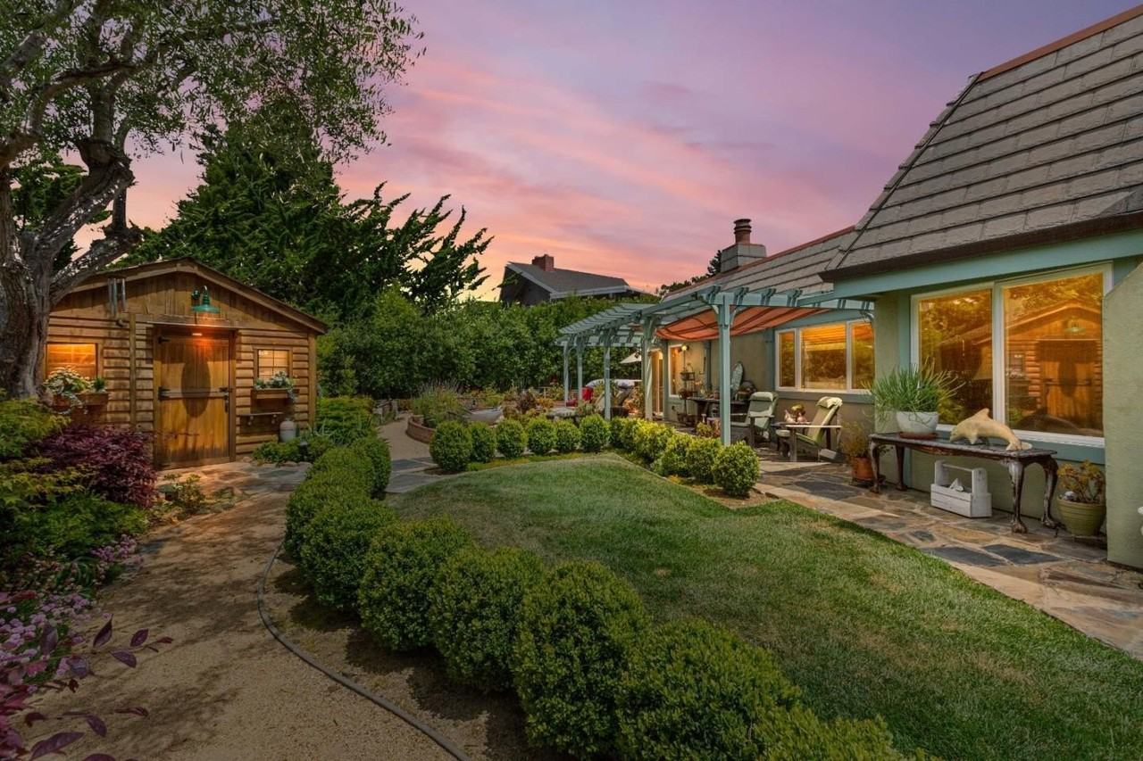 360 Camino Al Barranco - Photo 2 of 28