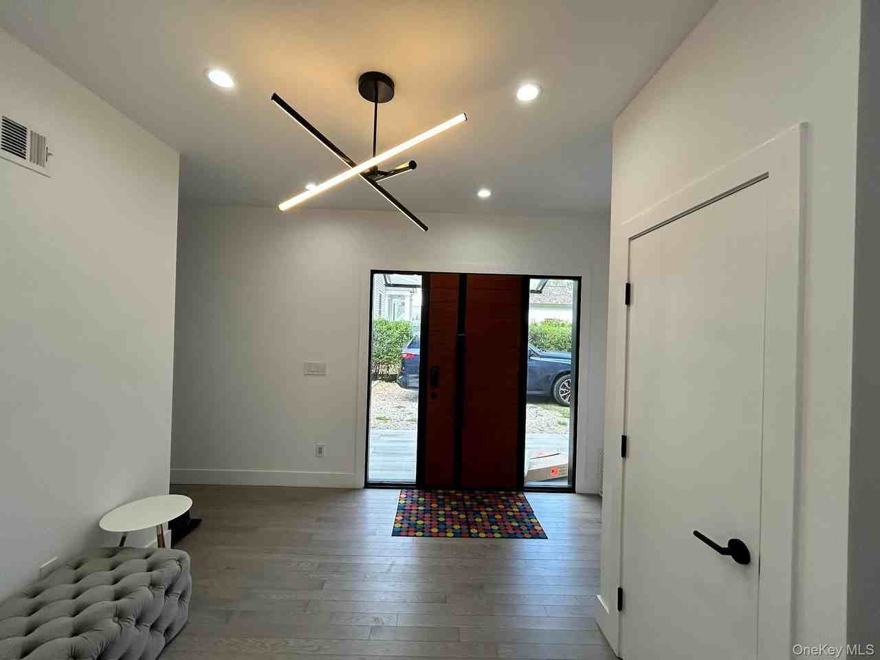 12 Hudson River Ln - Photo 7 of 20