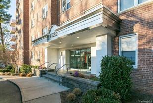 1133 Midland Ave #3H - Photo 1 of 1