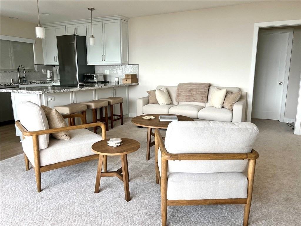 240 Moss St #15 - Photo 3 of 18