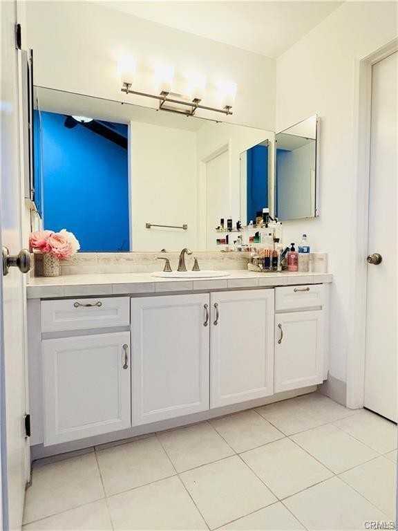 14348 Riverside Dr #8 - Photo 3 of 8