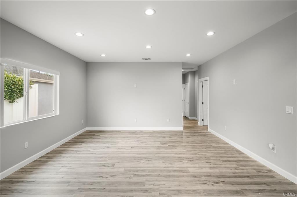 8227 Ben Ave - Photo 5 of 8