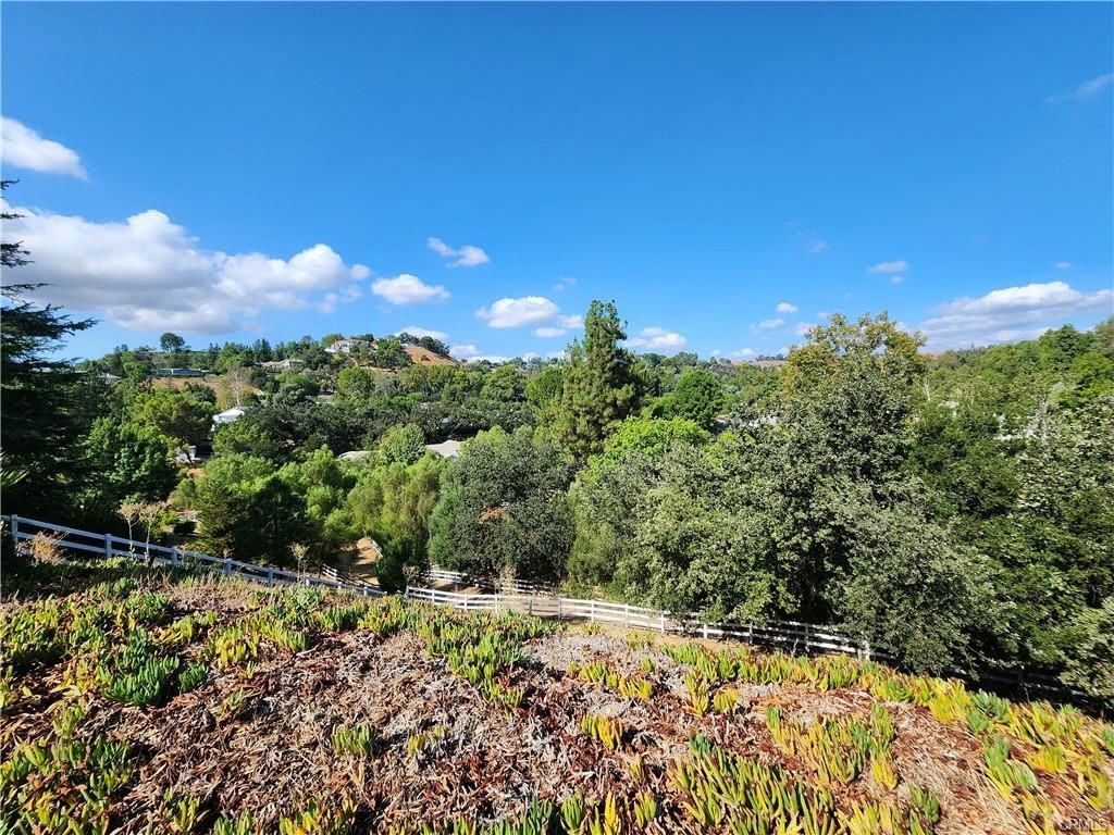 5845 Hilltop Rd - Photo 3 of 5