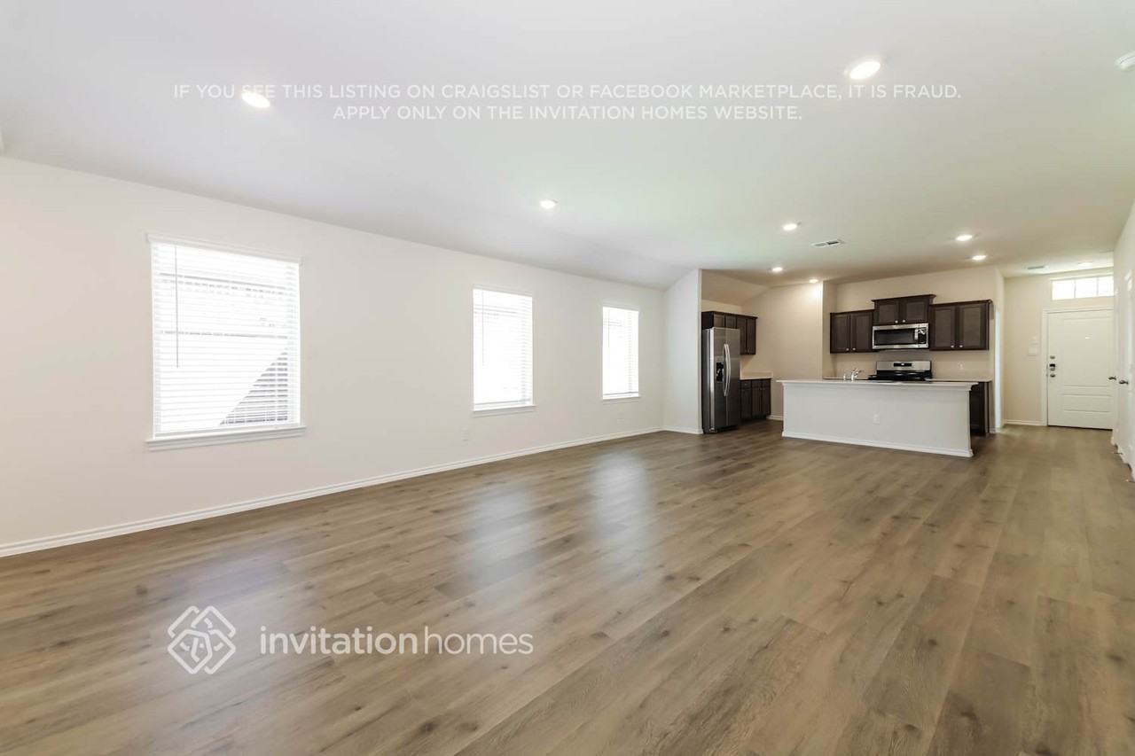 3928 Turquoise Avenue - Photo 5 of 17