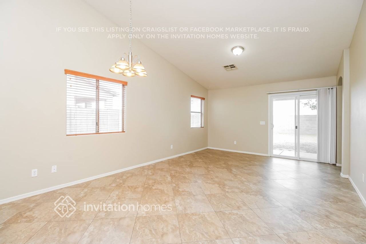 35676 W Costa Blanca Dr - Photo 3 of 17