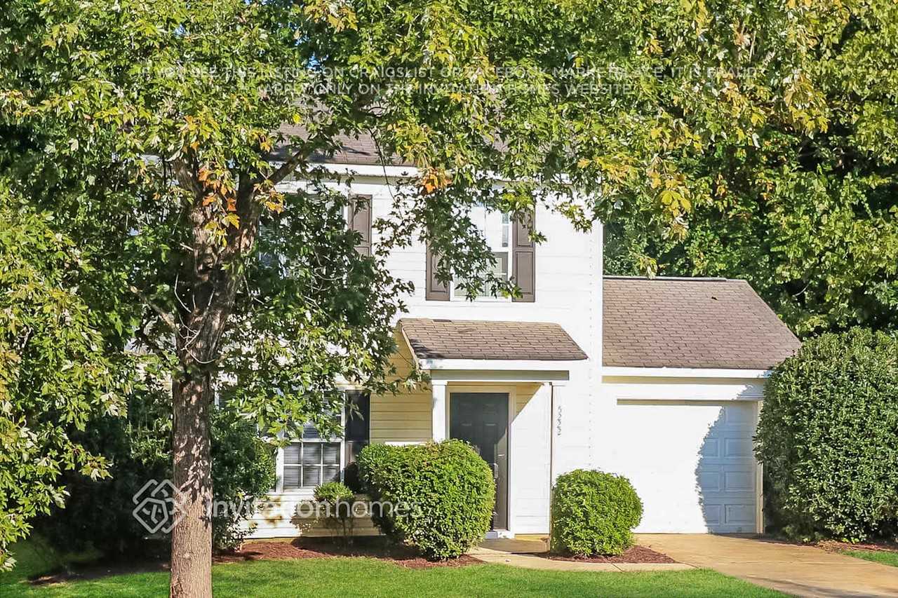 5222 Tresham Court - Photo 4 of 17