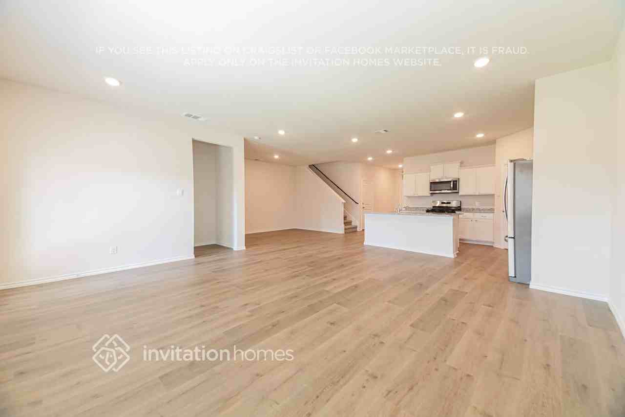 3913 Jasper Lane - Photo 6 of 18