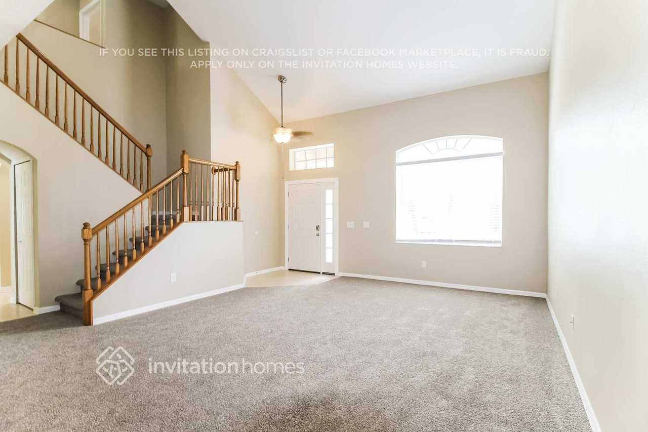 19319 Sandy Springs Cir - Photo 4 of 18