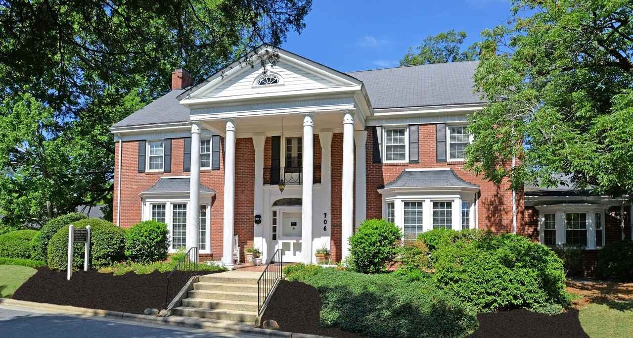 Westchester Key Apartments - Photo 6 of 14