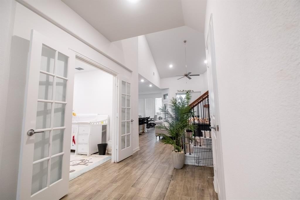 5216 Timber Point Dr - Photo 3 of 38