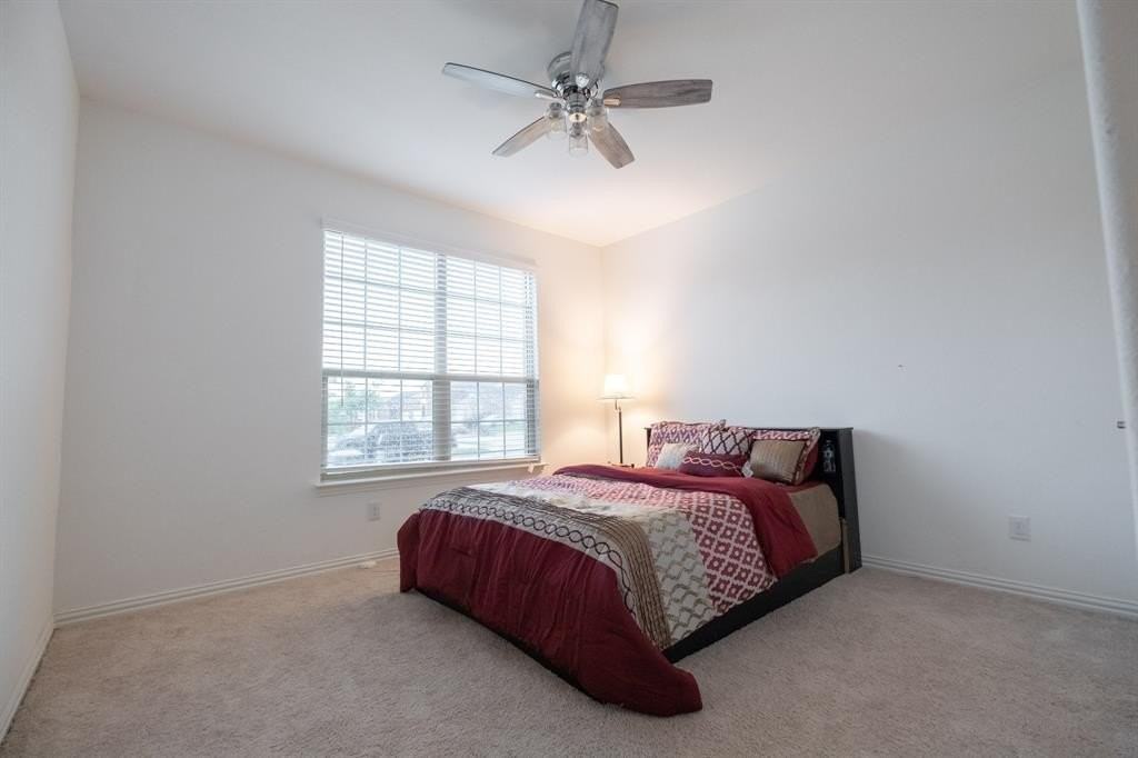 5216 Timber Point Dr - Photo 5 of 38