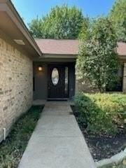 1328 Kings Row - Photo 3 of 25