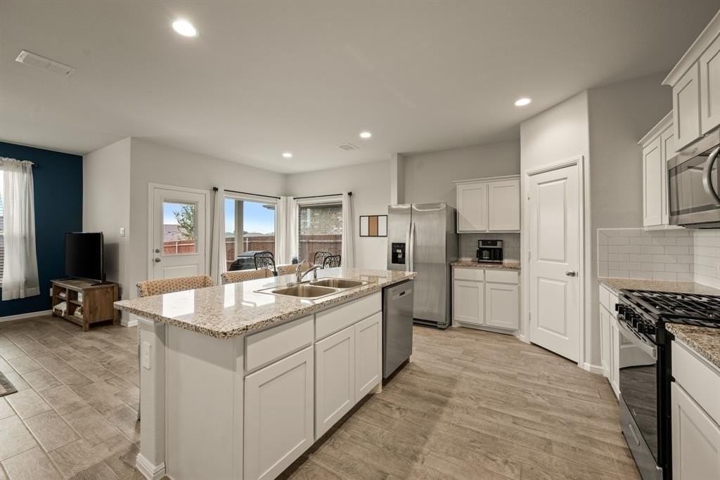 117 Blossom Trail - Photo 2 of 18