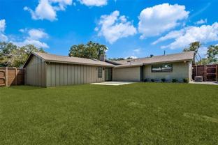 3837 Clubway Ln - Photo 1 of 1