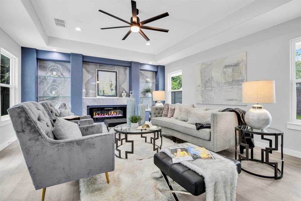 7986 Briaridge Rd - Photo 4 of 40