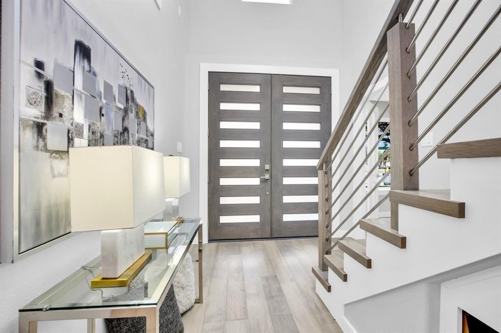 7986 Briaridge Rd - Photo 6 of 40