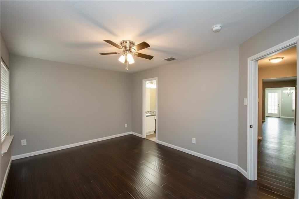 926 Walnut St - Photo 7 of 17