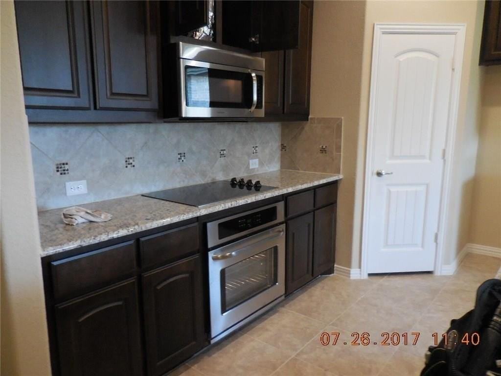 12828 Coast Way - Photo 7 of 12