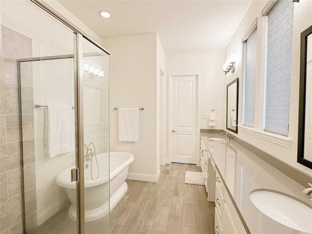 7605 Kickapoo Dr - Photo 6 of 18